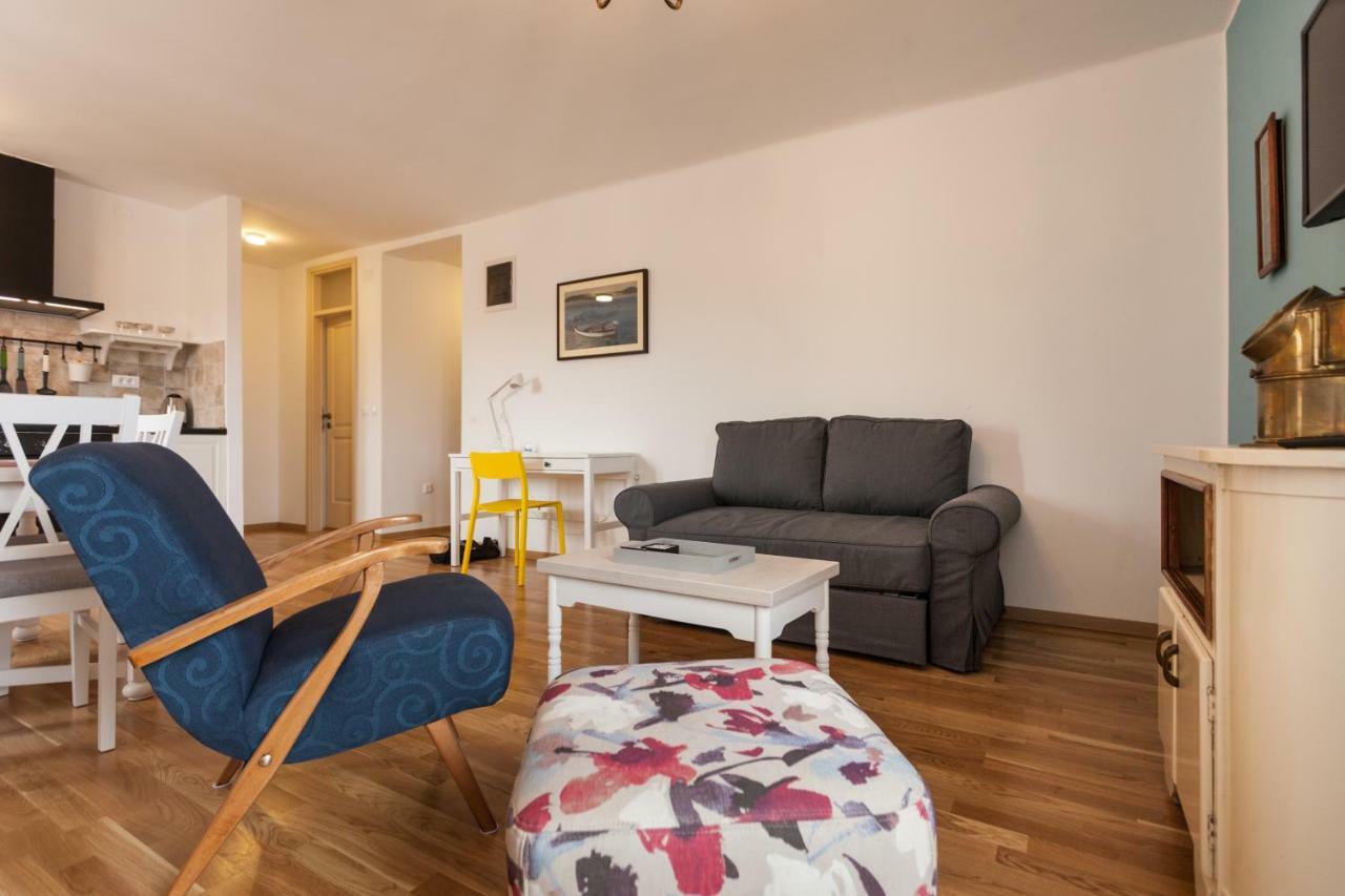 Apartment Amare Seaview Rovigno Esterno foto