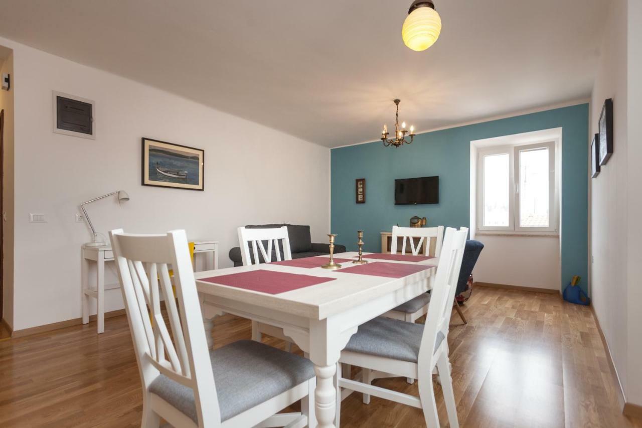 Apartment Amare Seaview Rovigno Esterno foto